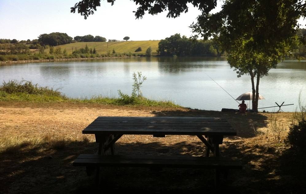 Lieu : LAC DE PARAYRE