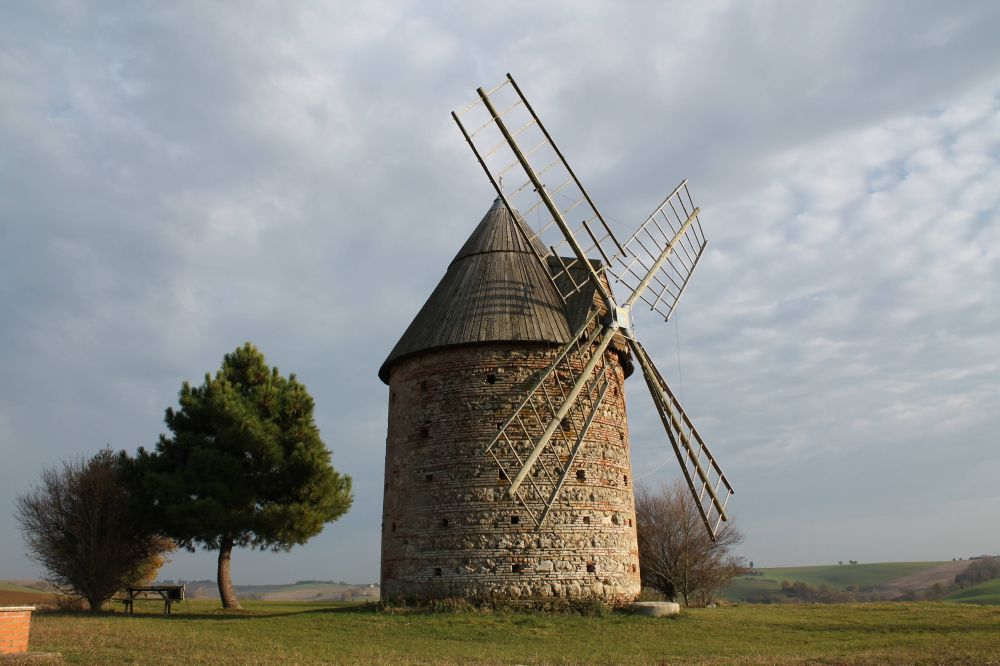 Lieu : MOULIN DE PESQUIES