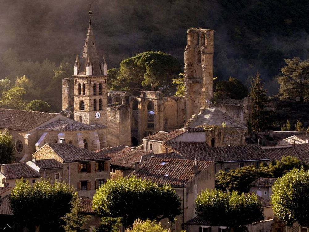 Lieu : ABBAYE D'ALET-LES-BAINS