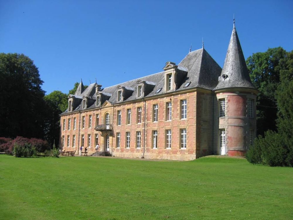 L'abbaye de Septfontaines, ancienne propriété de la Famille Vendroux - belle-famille de Charles de Gaulle