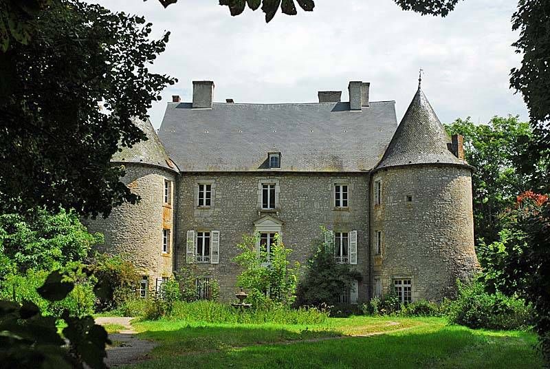 CHATEAU DE VIVEY