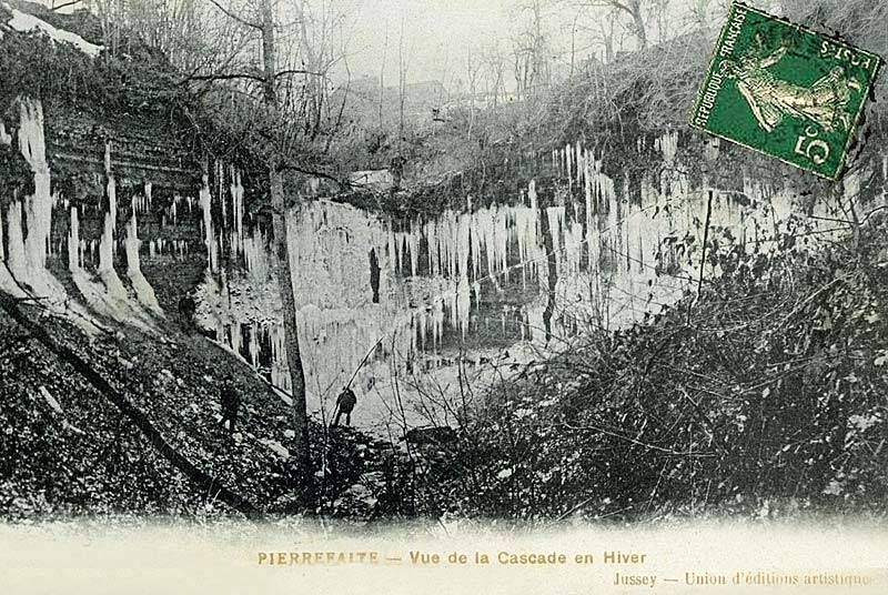 CASCADE DU GRAND TROU