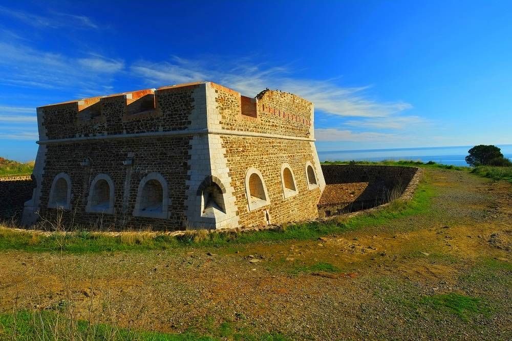 Lieu : FORT ROND ET FORT CARRE