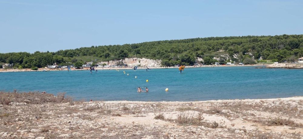 Lieu : Plage de Bonnieu