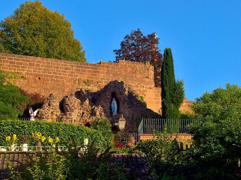 Lieu : Château du weckersburg