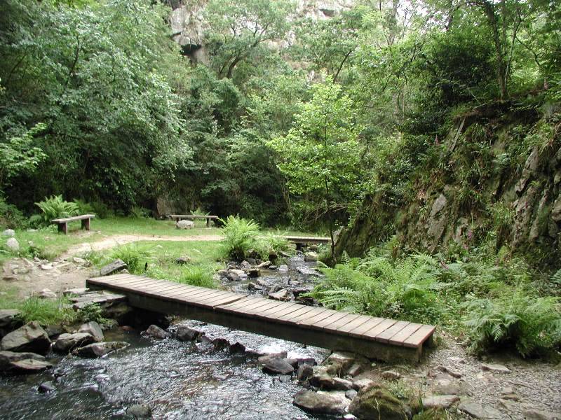 Randonnée : Crêtes et Monuments de Mortain