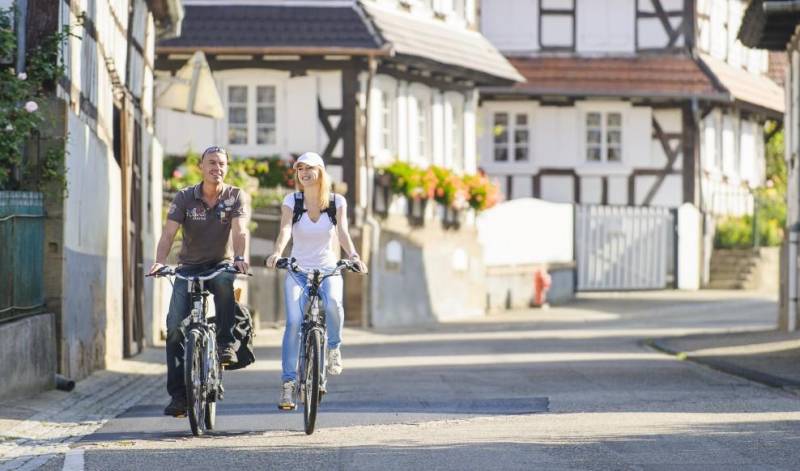 Randonnée : Circuit à vélo : entre Ligne Maginot, poterie et villages blancs