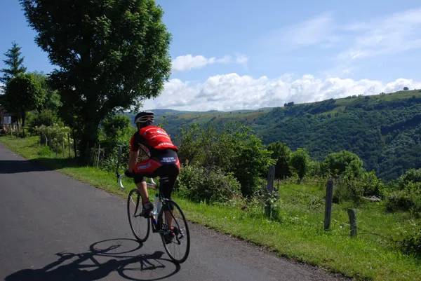 Randonnée : Cyclotourisme : Circuit Lacroix-Barrez - Aux portes de la Truyère