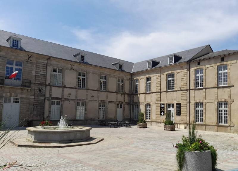 Randonnée : Rejoindre l'office de tourisme de Mauléon depuis la Vélidéale