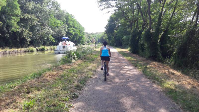 Randonnée : Le Tour de Bourgogne à vélo, section du Canal du Nivernais (V51)