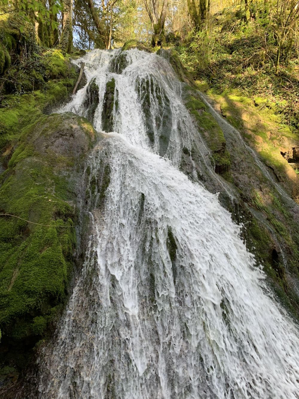 Lieu : Cascade de Groissiat