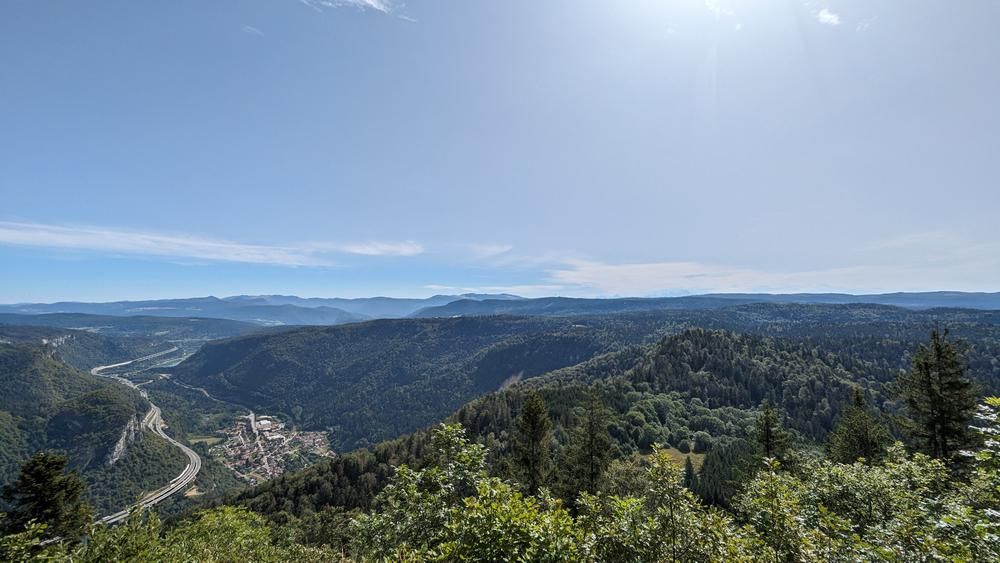 Lieu : Panorama des Monts d’Ain