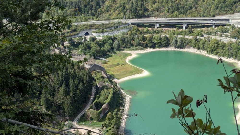Lieu : Belvédère du Peney