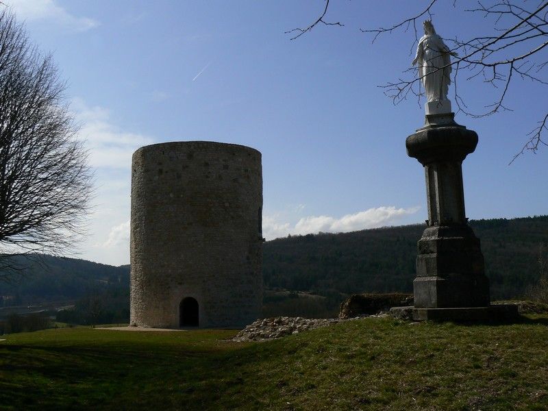Lieu : Tour du château des Terreaux