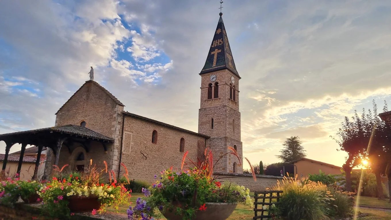 Photo : Église Saint-Laurent de Savigneux